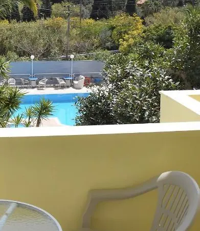 Meraki And * טולון