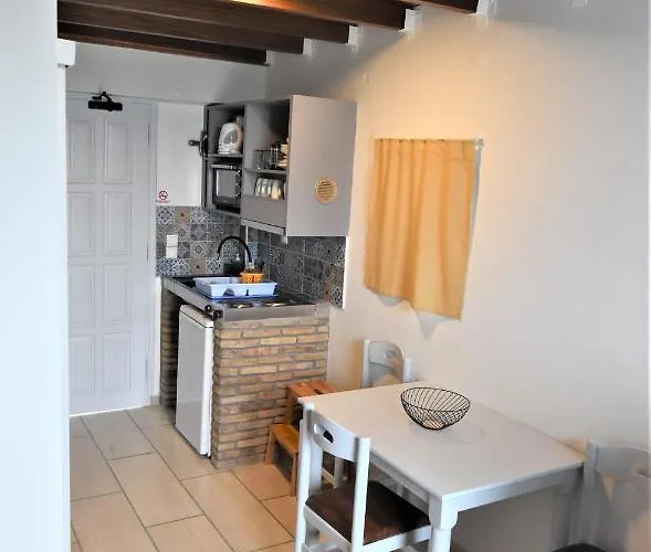 Apartment Meraki And *